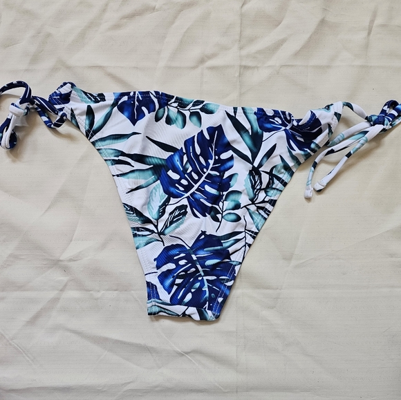 Bathing suit bikini style size L - Picture 3 of 4